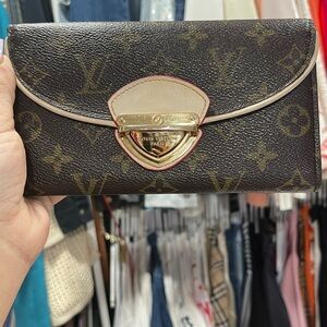 Louis Vuitton Monogram Canvas Wallet with Cream Trim & Pink Edge